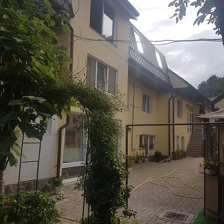 Apartament Teilor Rîşnov Exterior foto