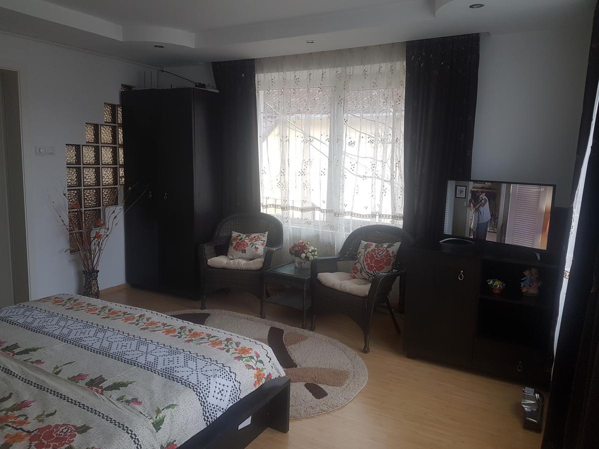 Apartament Teilor Rîşnov Exterior foto