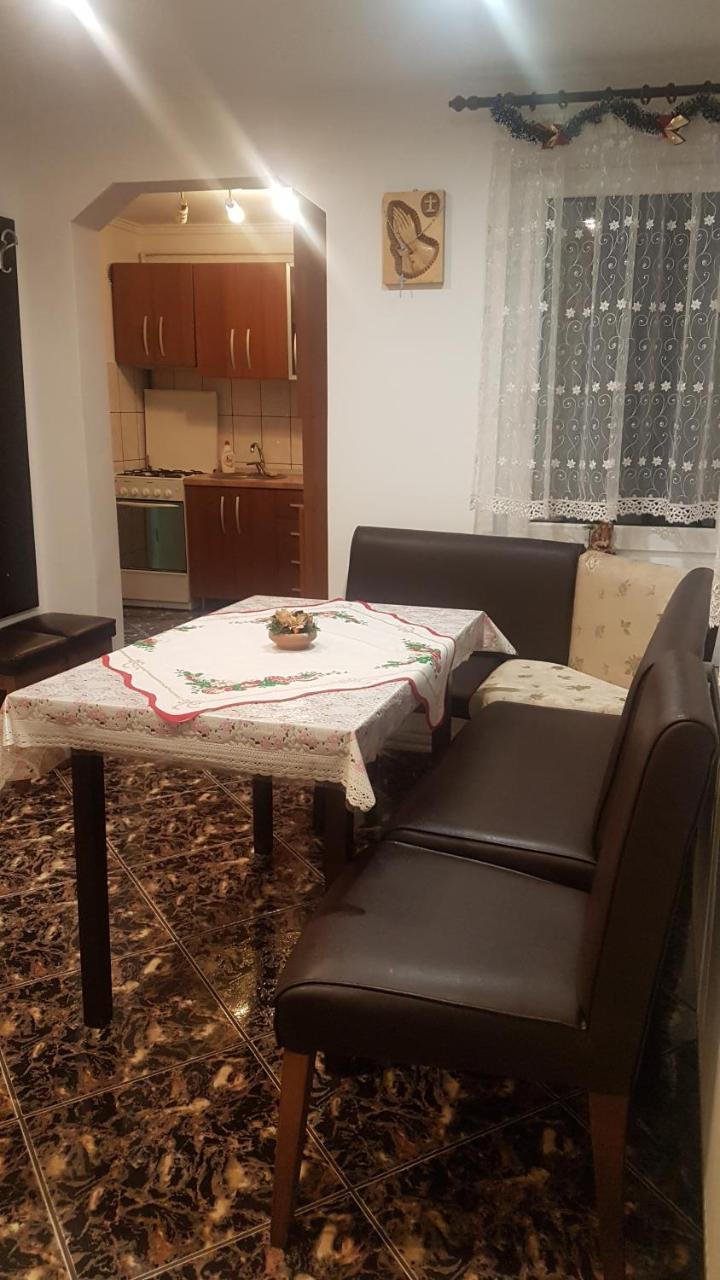 Apartament Teilor Rîşnov Exterior foto